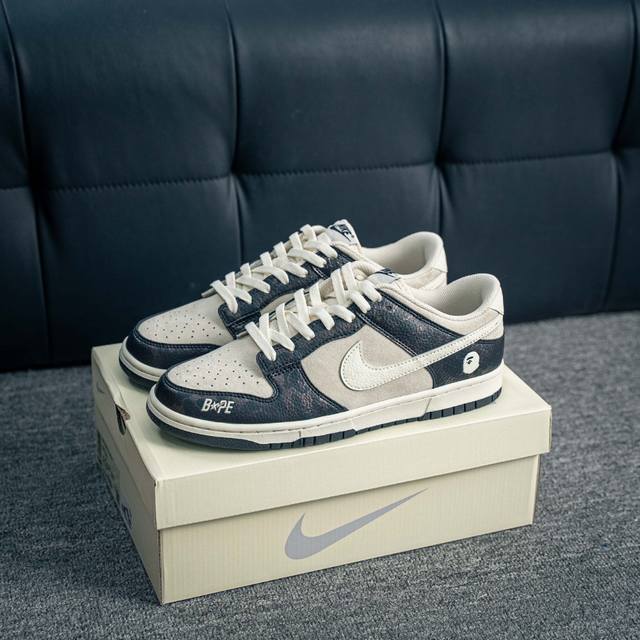 核心私 Nike Dunk 全套原楦原模倾力打造完美版型 独家原厂航空铝磨具打磨大底 鞋头坡度极致还原 无解鞋型 原盒原配 圈内天花板工艺 原厂冲刀 超高清洁度