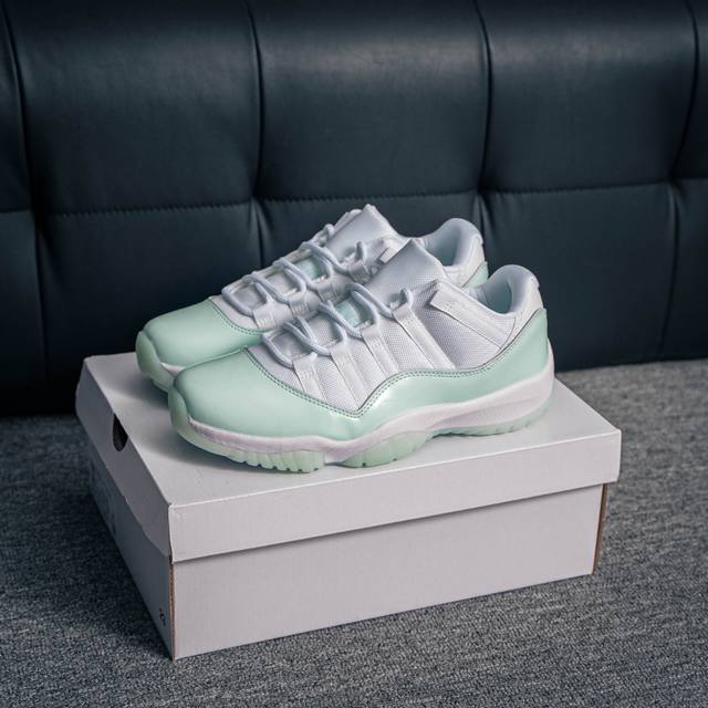 核心私 乔丹 Air Jordan 11 Retro Low 乔丹11代低帮系列 百搭休闲运动篮球鞋 货号：Ah7860 103 尺码：36 36.5 37.5