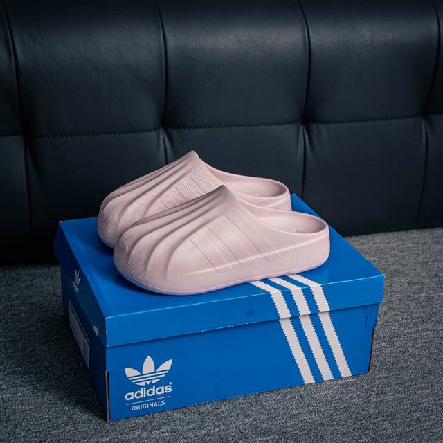 核心私 Adidas 阿迪达斯 升级原数据楦型工程力学开发，泡沫外骨设计，超轻耐磨Md发泡一体成形鞋模 丑着瞅着就帅了！全新阿迪达斯Adidas Adifom