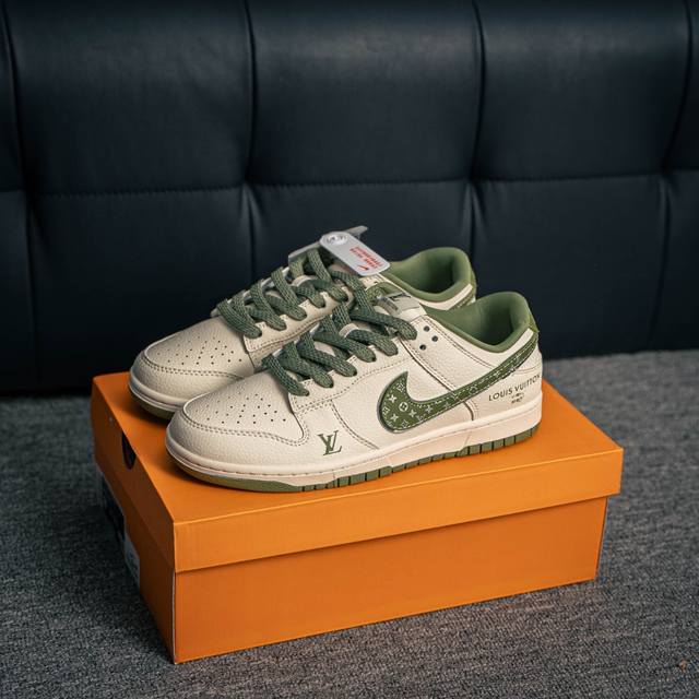 核心私 Nike Dunk 全套原楦原模倾力打造完美版型 独家原厂航空铝磨具打磨大底 鞋头坡度极致还原 无解鞋型 原盒原配 圈内天花板工艺 原厂冲刀 超高清洁度