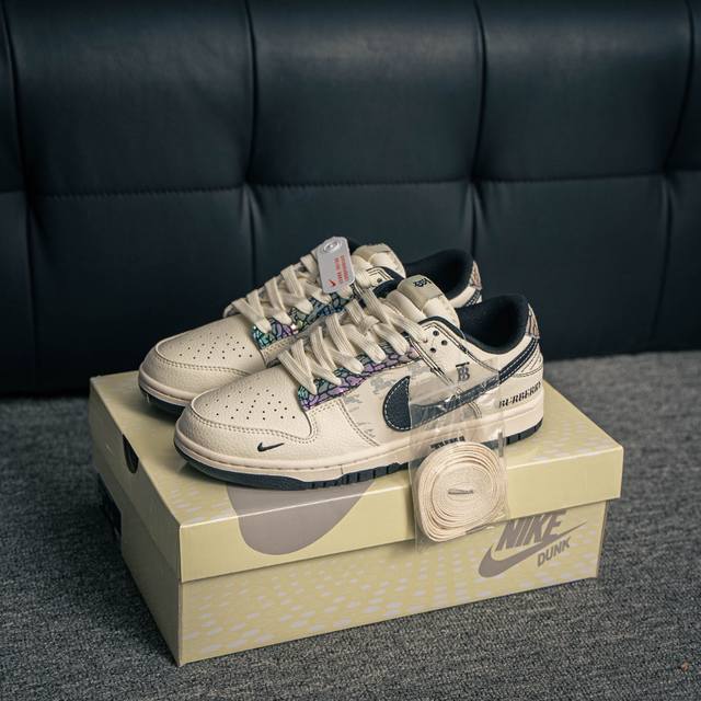 核心私 Nike Dunk 全套原楦原模倾力打造完美版型 独家原厂航空铝磨具打磨大底 鞋头坡度极致还原 无解鞋型 原盒原配 圈内天花板工艺 原厂冲刀 超高清洁度