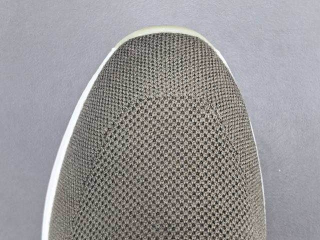 渠道优势 ！ 工厂P直供 Loro Piana Loro Piana 皮革 百搭舒适跑鞋 低帮 生活休闲鞋 男款 尺码39 40 41 42 43 44 45