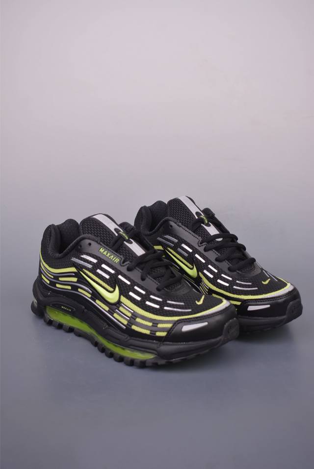 Comme Des Garcons Homme Plus X Nk Air Max Tl 2.5 Pack 川久保玲联名气垫跑鞋 纯原版本 鞋款采用透气网眼布和