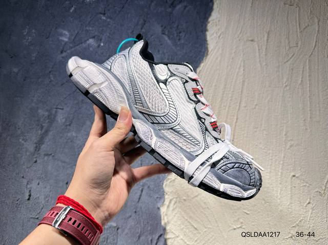 新品上市实拍 Balenciaga Cargo Sneaker 巴黎世家十一代圆头系带 舒适百搭低帮生活休闲鞋老爹鞋 全套原纸板楦头开发 最原汁原味的灵魂版型