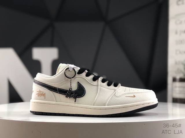 耐克 Nike Wmns Air Jordan 1 Low Gs White University Red Aj1乔丹一代倒钩低帮经典复古文化休闲运动篮球鞋 货