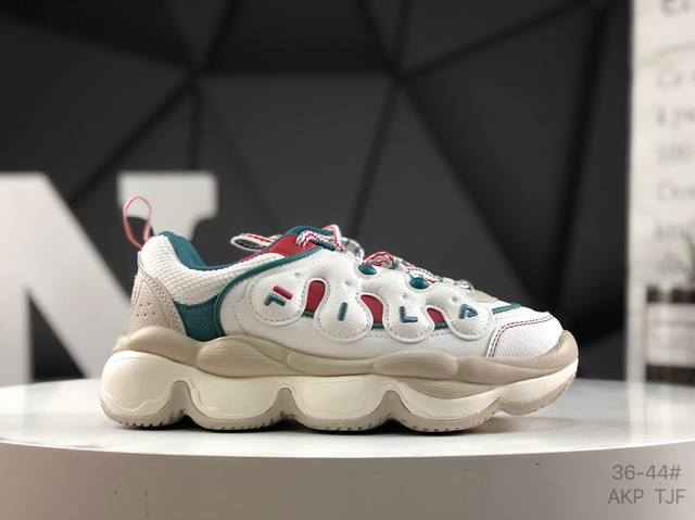 Fila 斐乐 Pease 豌豆鞋 时尚舒适百搭 防滑耐磨 低帮生活休闲鞋 鞋面设计理念源自于历史篮球鞋款 Smash 从其复古鞋面提炼元素 结合板鞋鞋底做现代