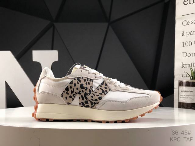 Nb New Balance Ms327 复古休闲运动慢跑鞋 以更纯粹的复古风格设计打造的全新造型 侧身还以解构设计 将 N 字标志以做旧压花样式呈现 货号：M