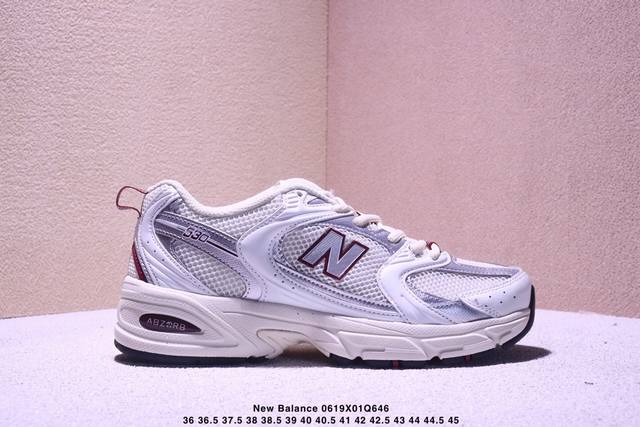 New Balance Nb530 新百伦复古透气跑步鞋 抛弃过往以皮革为主的人气轮廓 以极具复古风范的跑鞋外观呈现 设计上全鞋以简约清爽的纯白色作基底 鞋身覆