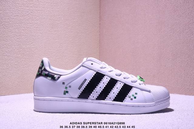 阿迪达斯 Adidas Superstar Ayoon W 三叶草运动鞋经典贝壳头板鞋 时尚男女鞋 真皮鞋面材质 标志性的贝壳鞋头，锯齿三条纹，简约的线条。就连
