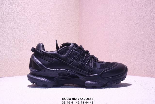 Ecco爱步 广东原版透气 配备原版三件套 防尘纸 高弹大底 全头层牛皮 新款百搭休闲款 纯手工制成 鞋面走线工整 清晰质感 原单品质 拼接运动透气网布 采用E