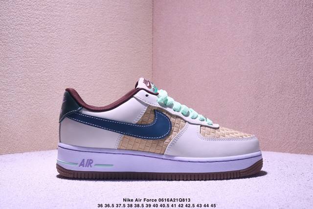 耐克Nike Air Force 1 Low 空军一号低帮百搭休闲运动板鞋。柔软、弹性十足的缓震性能和出色的中底设计，横跨复古与现代的外型结合，造就出风靡全球三