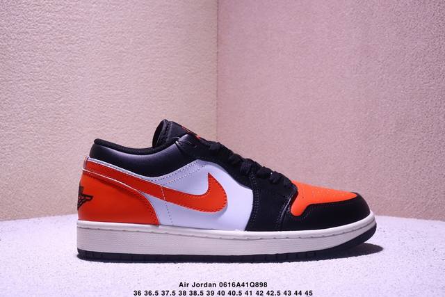 公司级Nike Air Jordan 1 Low Aj1乔1低帮休闲板鞋 同步官方配色 头层皮打造 正确满胶鞋垫 四线拉帮 原厂织唛标 鞋舌高弹海绵填充 官方货