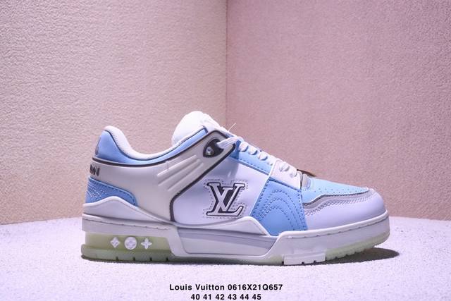 Louis Vuitton 路易威登 小胖丁 男女鞋广东原产，升级厚实抽屉礼品鞋盒及包装说明书防尘布袋物件，采用细柔小牛皮革鞋面材质，鞋垫嵌入加厚软感Eva物料