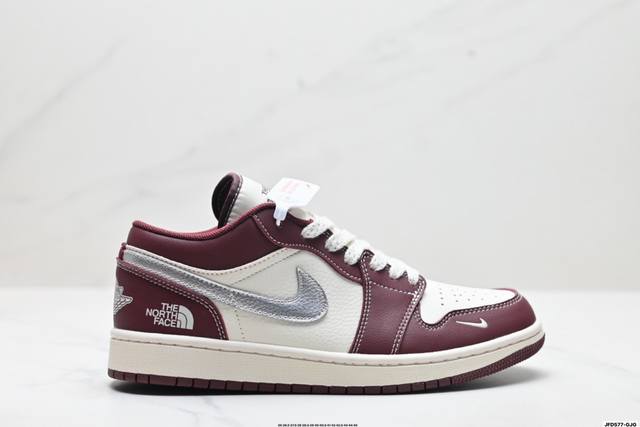 公司级Nike Air Jordan 1 Low Aj1乔1低帮休闲板鞋 同步官方配色 市场唯一独家头层皮打造 原鞋原档案开发 原厂皮料 原档冲孔鞋头 正确满胶