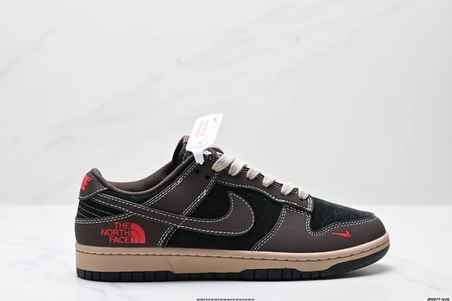 公司级Nike Dunk Low Retro ‘Diy高端定制’耐克 低帮休闲运动板鞋 原装头层材料 用料绝不含糊 独家版型蒸餾加工帶來的是更好的视觉和脚感体验