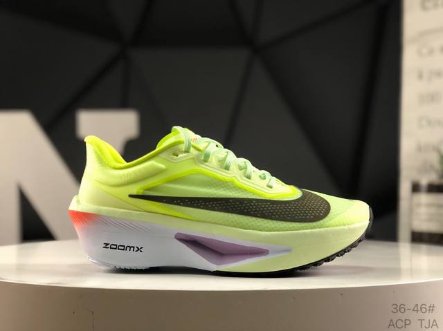 耐克 Nk Zoomx Invincible Run Flyknit Fk6 Zoom Fly 6轻量飞织低帮休闲运动慢跑鞋 此鞋专为长跑运动员而生 是为5至1