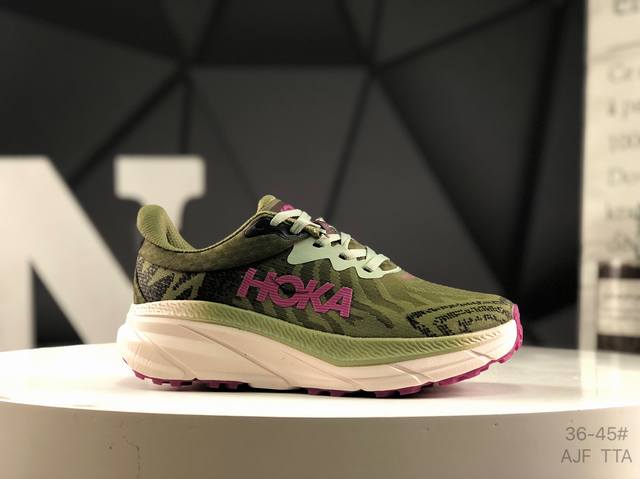 Hoka 霍卡 Hoka One Onehoka Challenger Atr 7男女士跑步鞋 减震回弹稳定多功能运动鞋 货号：1134498 Fbt 码数：3