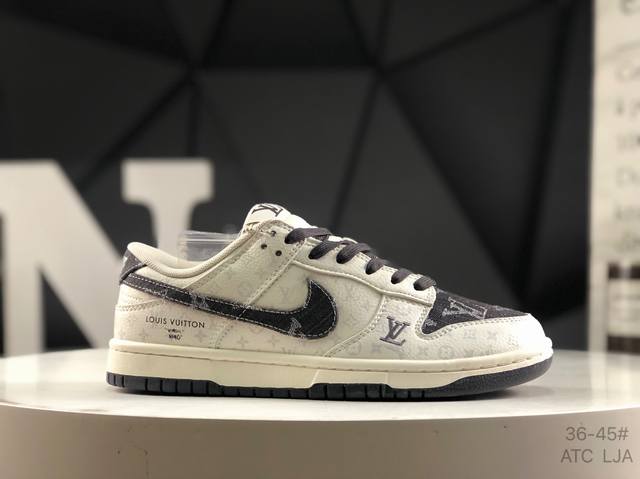 公司级带半码 耐克 Nike Dunk Low 复古低帮休闲运动滑板板鞋。采用脚感柔软舒适Zoomair气垫，有效吸收滑板等极限运动在落地时带来的冲击力，为街头
