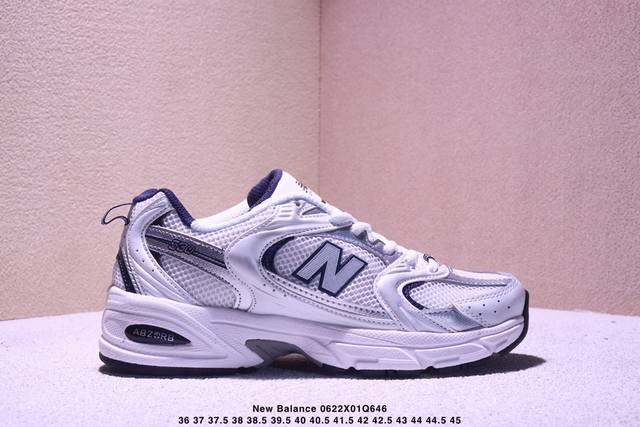 New Balance Nb530 新百伦复古透气跑步鞋 抛弃过往以皮革为主的人气轮廓 以极具复古风范的跑鞋外观呈现 设计上全鞋以简约清爽的纯白色作基底 鞋身覆
