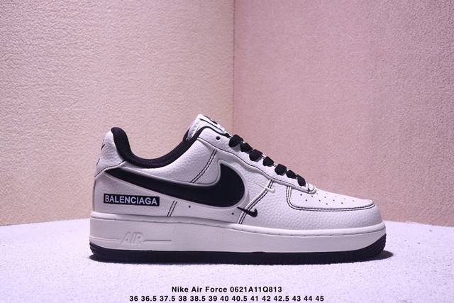 公司级耐克Nike Air Force 7空军一号低帮百搭休闲运动板鞋。柔软、弹性十足的缓震性能和出色的中底设计，横跨复古与现代的外结合，造就出风靡全球三十多年