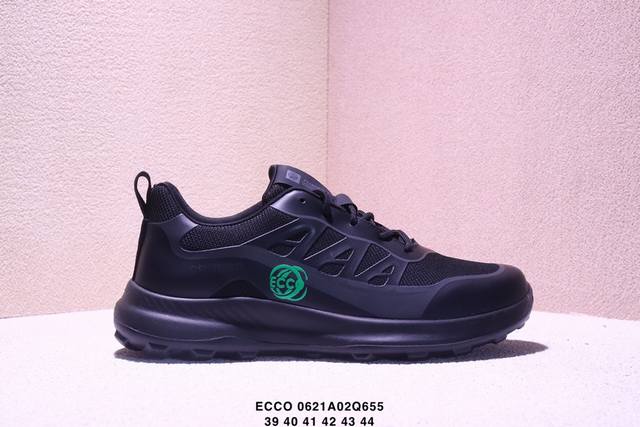 Ecco爱步 广东原版透气 配备原版三件套 防尘纸 高弹大底 全头层牛皮 新款百搭休闲款 纯手工制成 鞋面走线工整 清晰质感 原单品质 拼接运动透气网布 采用E
