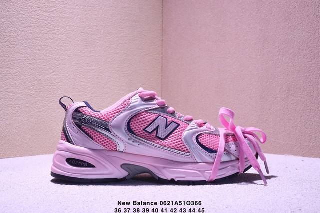 新百伦 Nb New Balance Mr530系列复古老爹风网布跑步休闲运动鞋 小众老爹鞋 New Balance 530系列鞋款最早风靡于 0 年初的时候，