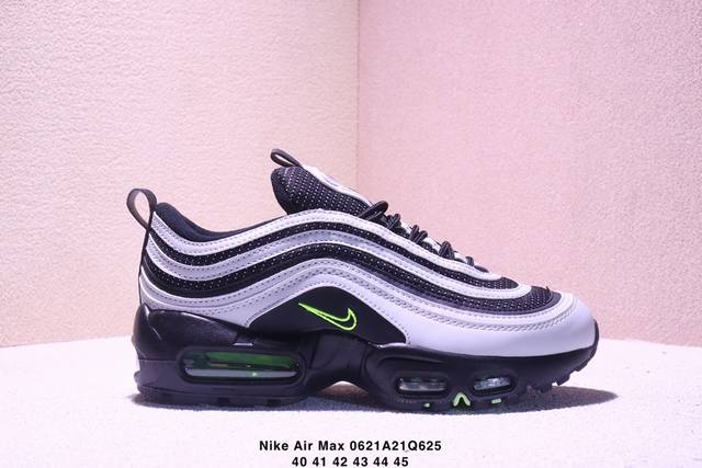 Nike 耐克 男鞋半码制，采用全新电脑针车缜密针痕，回弹Pu模真气垫脚感大底鞋款融合俄勒冈大学精神，联名俄勒冈州 Nil 公司创始人Division Stre