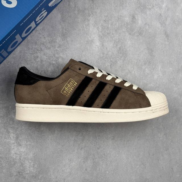 本地 核心私 阿迪达斯Adidas Originals Superstar 贝壳头经典百搭休闲运动板鞋 70年代诞生之初Superstar就定位于低帮篮球鞋，由