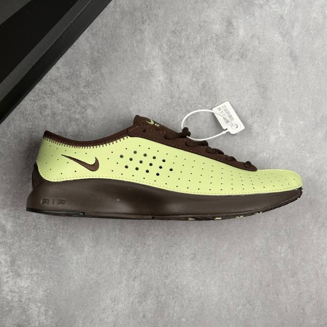 本地 核心私 公司级Nike Air Superfly耐克2025新款减震复古跑鞋 穿孔设计不仅增添了细节，还提高了透气性，确保佩戴者全天舒适。 该鞋采用泡沫中