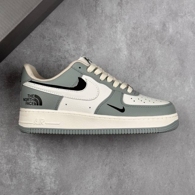 本地 核心私 Nike Air Force 1 '07 Low 北面联名--- 双钩浅灰黑 高端定制 低帮休闲板鞋 定制鞋盒 大厂纯原品质出货 超高清洁度 皮料