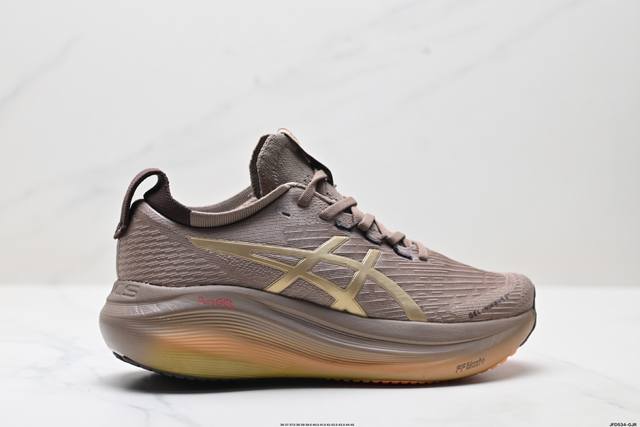 公司级Asics Gel-Nimbus 27 舒适防滑耐磨低帮休闲跑步鞋 鞋底采用了轻质发泡材料 并在后跟和前掌处采用了Asics亚瑟士核心科技-Gel缓震胶