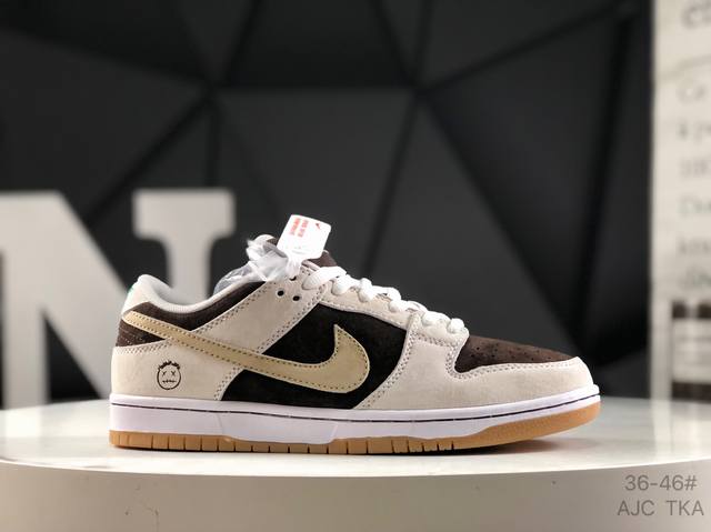 耐克 Nike Dunk Sb 冰啡男孩 米棕 此款以简约大方的造型设计，给人以随性休闲的时尚格调，穿着舒适轻便，运动灵活自如，满足日常个性穿搭。 货号: Hf
