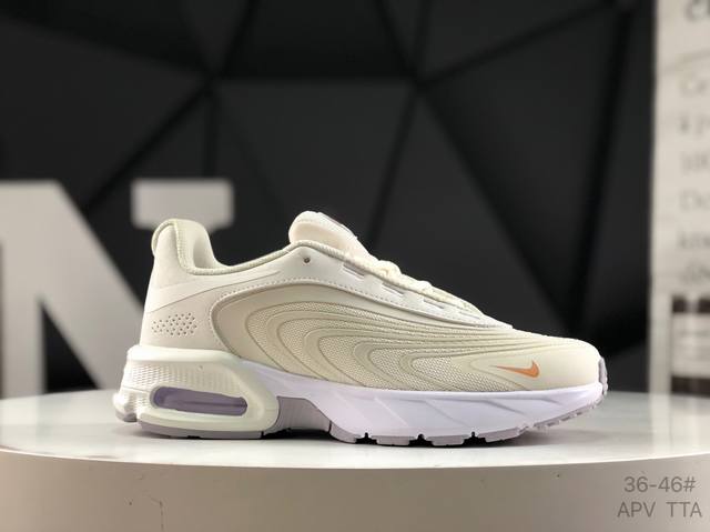 耐克 Nike Air Max Fire 后掌气垫 缓震运动跑鞋 Dn8的核心亮点在于其八腔气垫结构 根据不同部位设定的气压值专为行走设计提供卓越的舒适感 鞋面