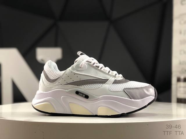 迪奥 桀傲Dior Homme Reflective Mesh Leather Sneakers复古休闲穿搭慢跑鞋，白色色纯棉鞋带白色科技面料衬里鞋头“Cd”标