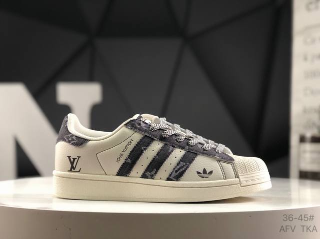 阿迪达斯 Adidas Originals Gazelle Indoor 贝壳头 三叶草休闲防滑耐磨低帮板鞋 鞋头出色设计 塑就出众贴合感 稳固的后跟贴合足部曲
