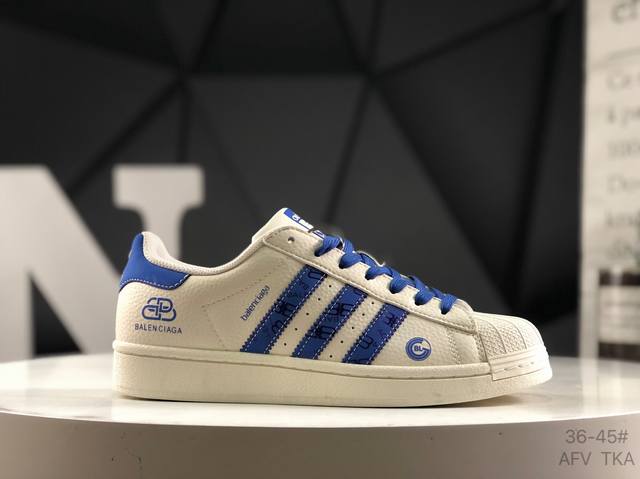 阿迪达斯 Adidas Originals Gazelle Indoor 贝壳头 三叶草休闲防滑耐磨低帮板鞋 鞋头出色设计 塑就出众贴合感 稳固的后跟贴合足部曲