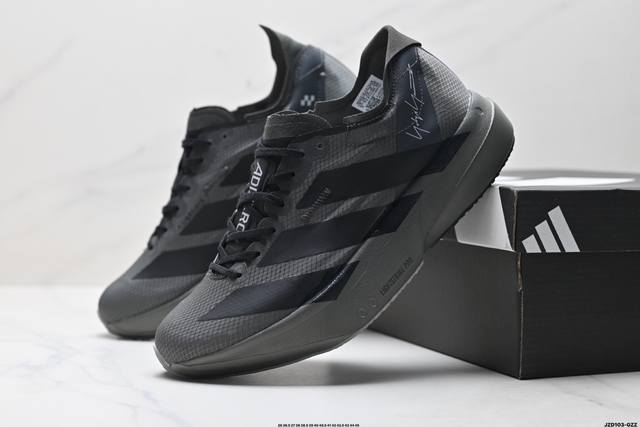 公司级Adidas Adizero Adios Pro 4M 马拉松飞线贾卡轻质透气休闲运动跑步鞋 采用双层透气网纱 Flywire动态飞线绑缚鞋面材质 内置Z