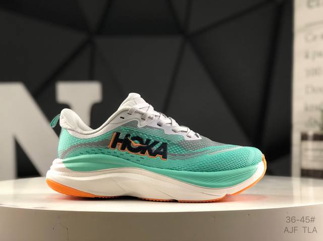 真标带半码小红书推荐M Skyflow 这个品牌来自于新西兰的毛利语，Hoka 表示大地，One One表示飞越，连起来就是飞越地平线，One One不是读作“