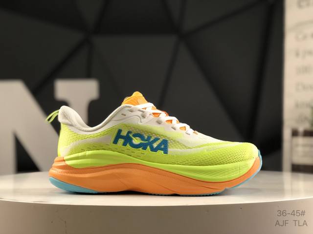 真标带半码小红书推荐M Skyflow 这个品牌来自于新西兰的毛利语，Hoka 表示大地，One One表示飞越，连起来就是飞越地平线，One One不是读作“