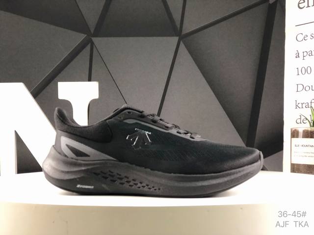 公司级 迪桑特 Descente Terrain D 舒适 防滑耐磨 低帮 生活休闲鞋 货号:Sq113Rrn14 尺码:36 36.5 37.5 38 38.