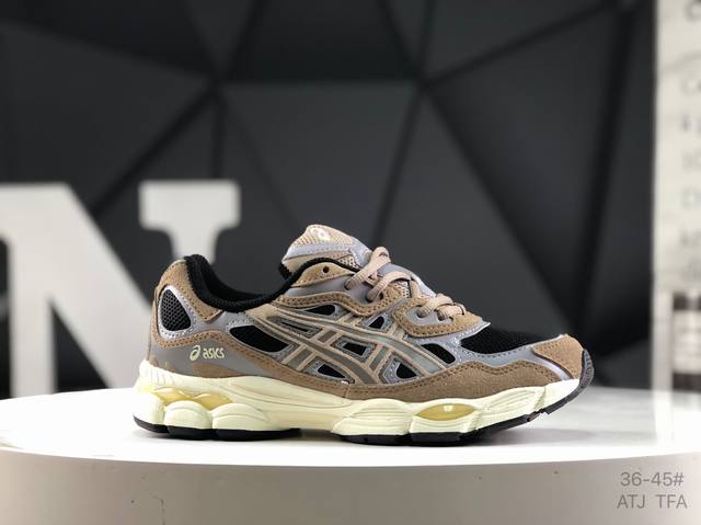 亚瑟士 Asics Gel-Nyc亚瑟士运动休闲透气专业跑鞋 鞋面采用反绒皮与网布拼接 透气舒适兼具休闲时尚 结合简明的配色 展现品牌的传承 及引领复古流行的主