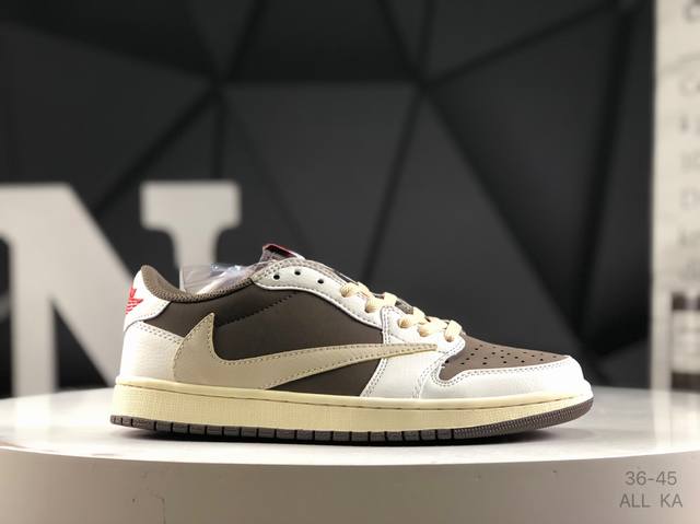 耐克 Nike Air Jordan 1 Low Aj1 乔1 低帮潮流运动休闲板鞋。Aj1 低帮拼接 完美版型真头层牛皮# 内置缓震气垫 原鞋开模 拒绝公底