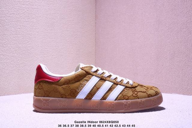 公司级Adidas Originals Gazelle Indoor 三叶草休闲防滑耐磨低帮板鞋 鞋头出色设计 塑就出众贴合感 稳固的后跟贴合足部曲线设计 软弹