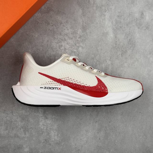 本地 核心私 Nike Pegasus Plus 飞马系列透气缓震运动跑鞋 #全新一代拥有 Zoom Air 一如既往的稳定感和流畅感 鞋面采用工程网眼设计 为