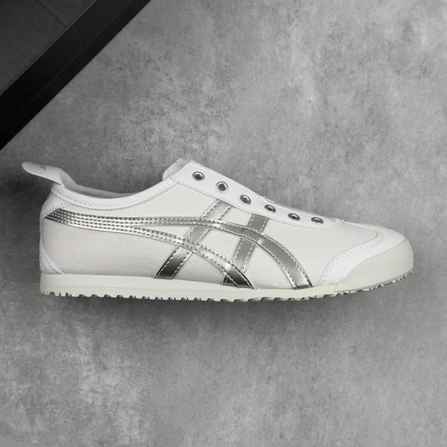 本地 核心私 Onitsuka Tiger Mexico 66 Slip-On亚瑟士鬼冢虎复古经典板鞋 产品从款式颜色造型上体现出追求舒适和细节的完美 鞋类更是