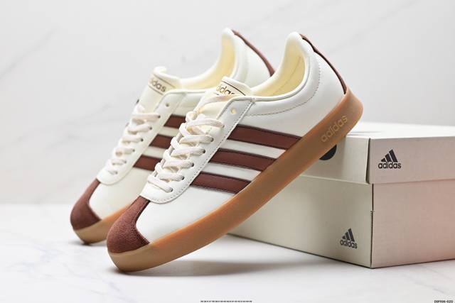 真标Adidas Neo Vl Court 2.0 百搭单品 绒面麂皮防滑耐磨轻便低帮板鞋 货号:Ji0497 尺码:36 36.5 37 38 38.5 39