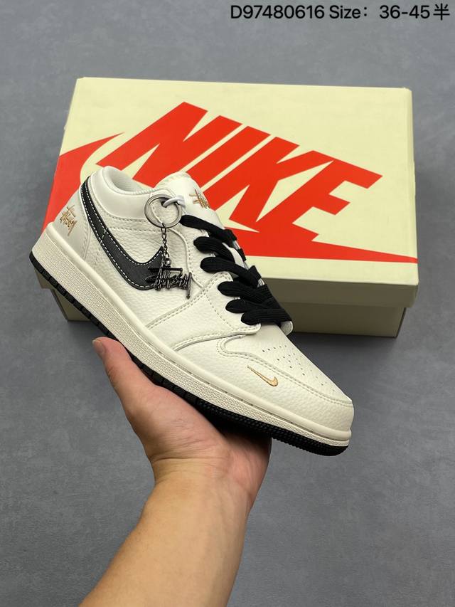 公司级Nike Air Jordan 1 Low Aj1乔1低帮休闲板鞋 同步官方配色 市场唯一独家头层皮打造 原鞋原档案开发 原厂皮料 原档冲孔鞋头 正确满胶
