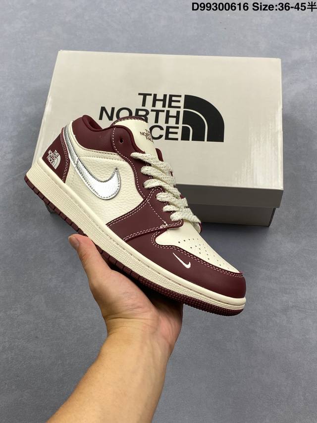 定制版Jordan Air Jordan 1联名 纯原大厂出品 极力推荐 定制鞋盒 大厂纯原品质出货 超高清洁度 皮料切割干净无任何毛边 细节完美 货号：Xx2