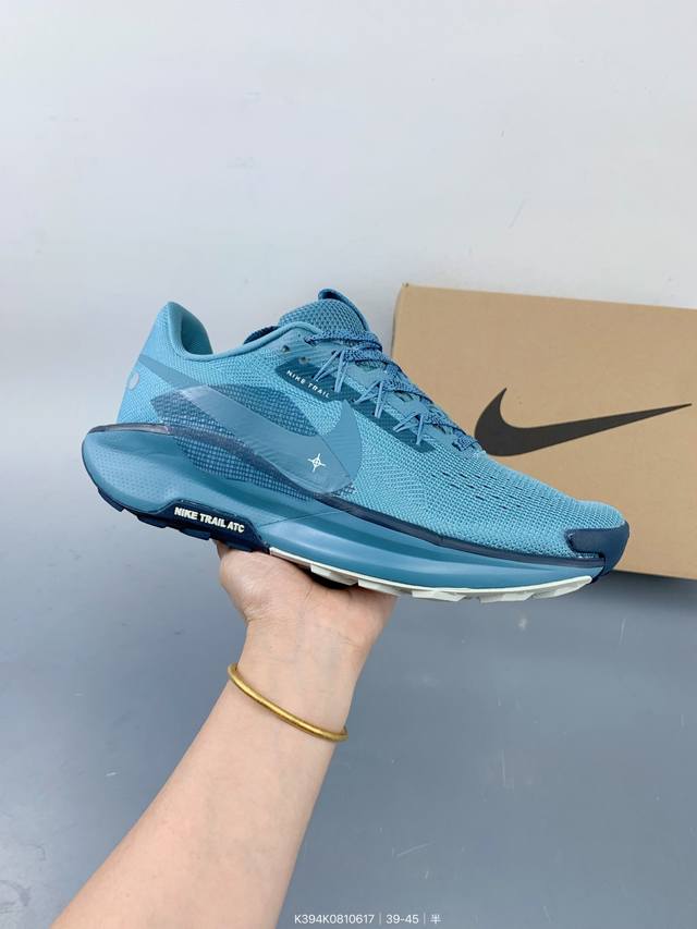 耐克Nike Zoomx Invincible Run Flyknit 3 Blackwhite 不可战胜3代系列轻量飞织低帮休闲运动慢跑鞋 Size：如图 编