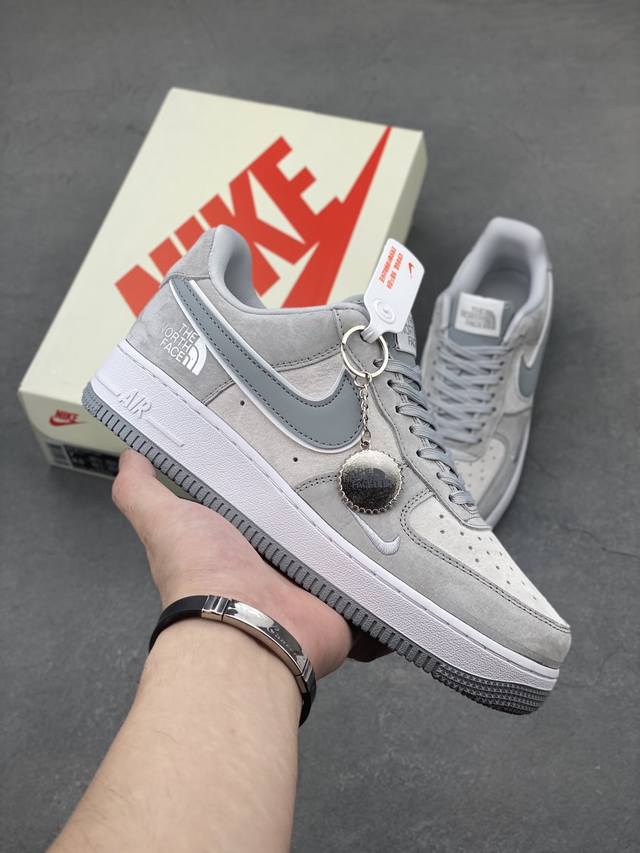 海外限量发售！公司级Nike Air Force 1 '07 Low 空军一号 低帮 运动鞋 休闲鞋 折边针车 工艺难度大 原楦头原纸板 原装鞋盒 定制五金配件